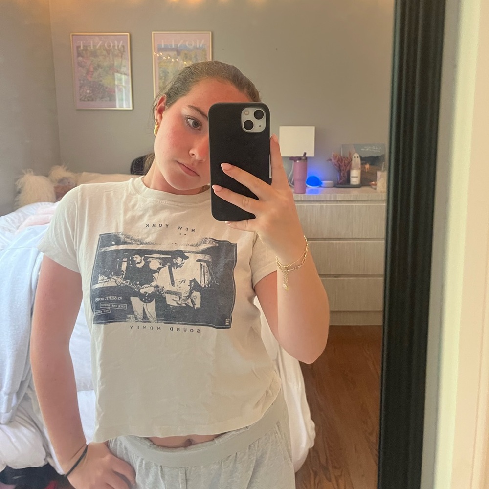 Navy and black Brandy Melville graphic tee #indie